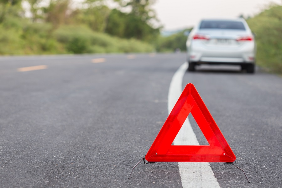 Panne, accident sur autoroute : que dit le code de la route ?